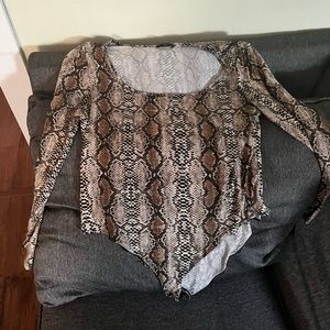 STRETCHY AND COMFORTABLE snake skin bodysuit